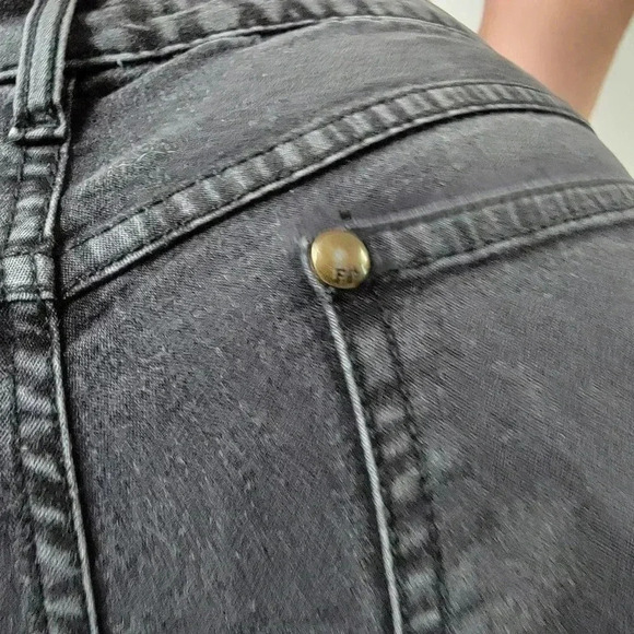 Free People LOW rise Girlfriend Black Skinny Jeans - 2 - Picture 10 of 11